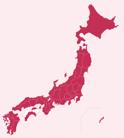 日本地図の画像。伝えるウェブ導入のある45の都道府県（愛媛、徳島以外）に赤で色を塗っている。